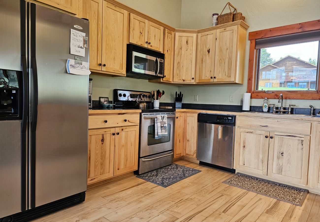 House in Anaconda - 556 Black Bear Ln