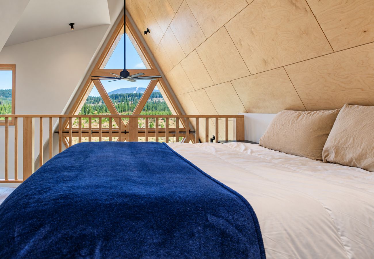 House in Anaconda - GTL Mini Twinnie A-Frame | Near Discovery Ski