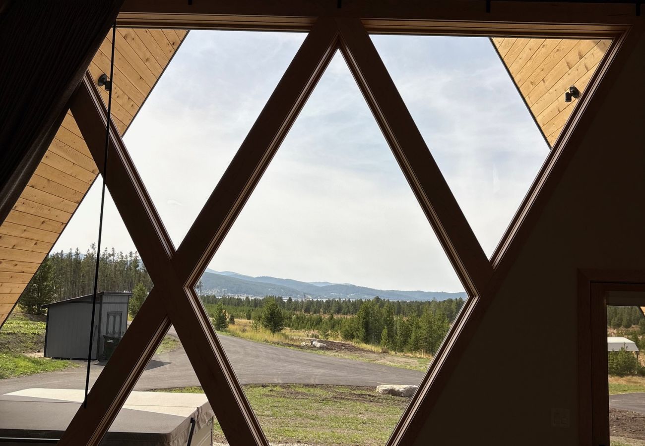 House in Anaconda - GTL A-Frame Main Cabin | Near Discovery Ski