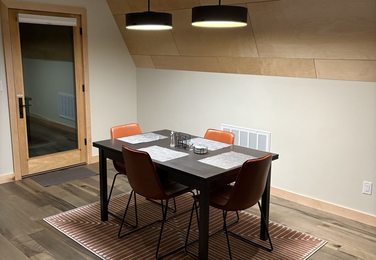 House in Anaconda - GTL A-Frame Main Cabin | Near Discovery Ski