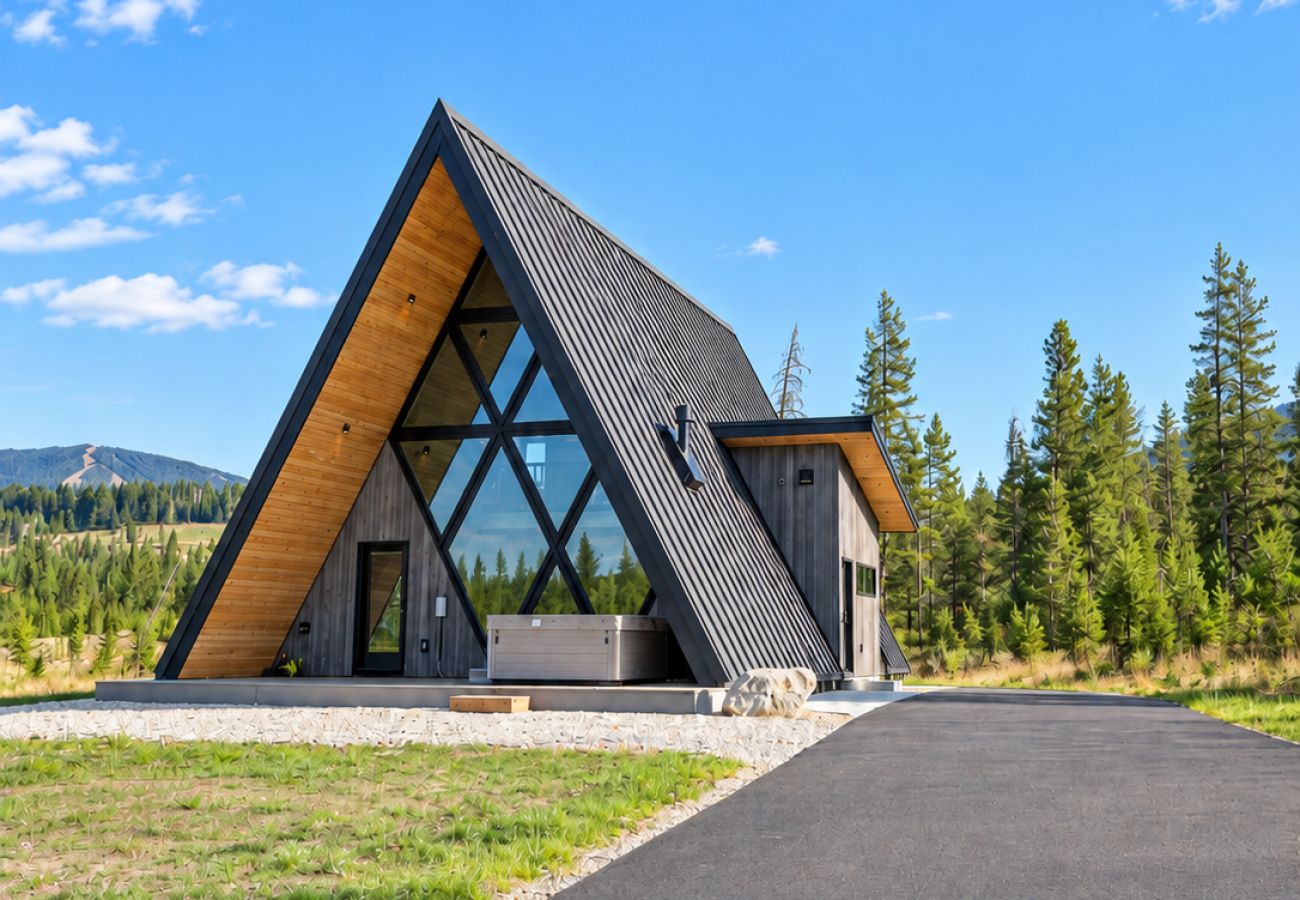 House in Anaconda - GTL A-Frame Main Cabin | Near Discovery Ski