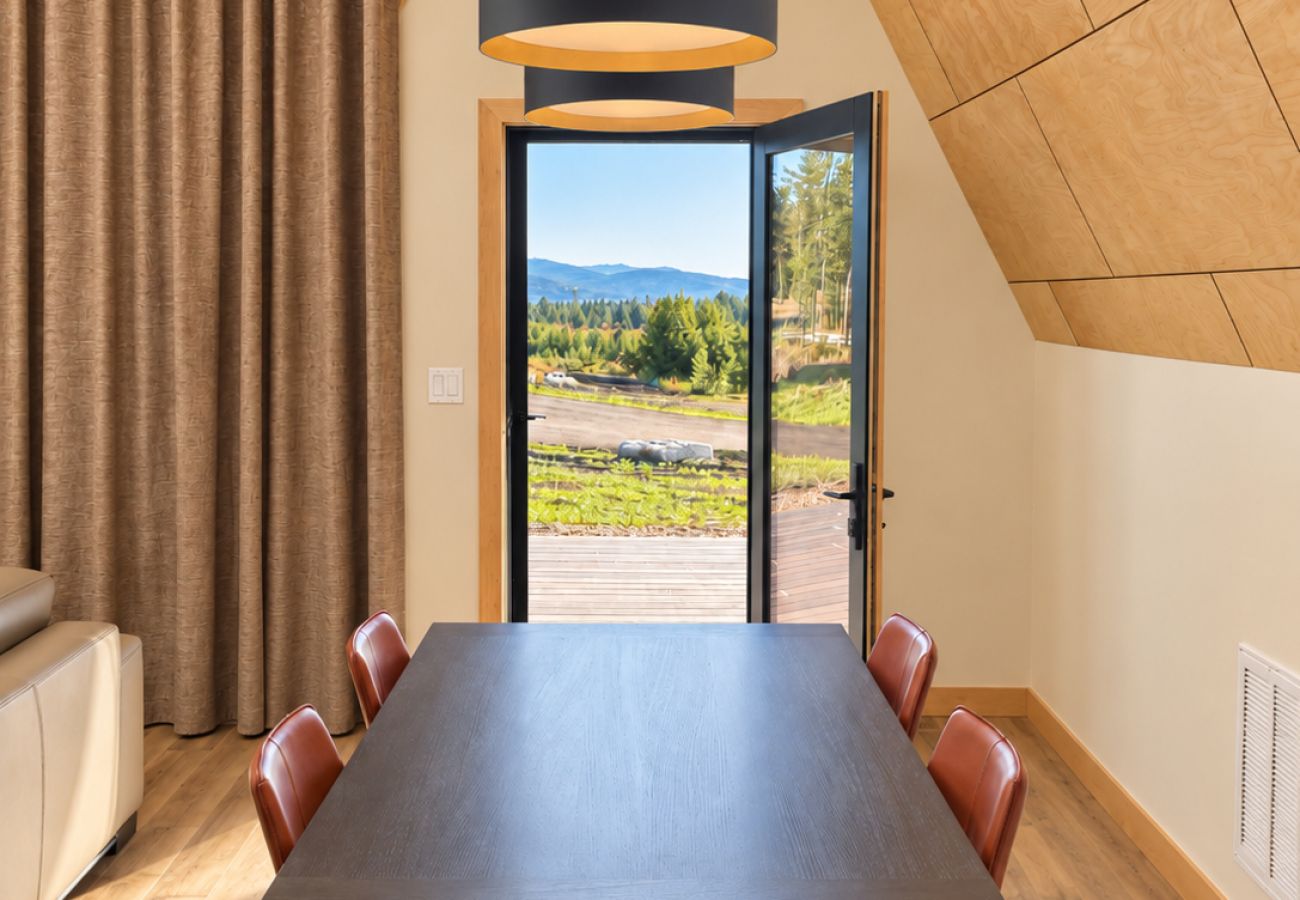House in Anaconda - GTL A-Frame Main Cabin | Near Discovery Ski
