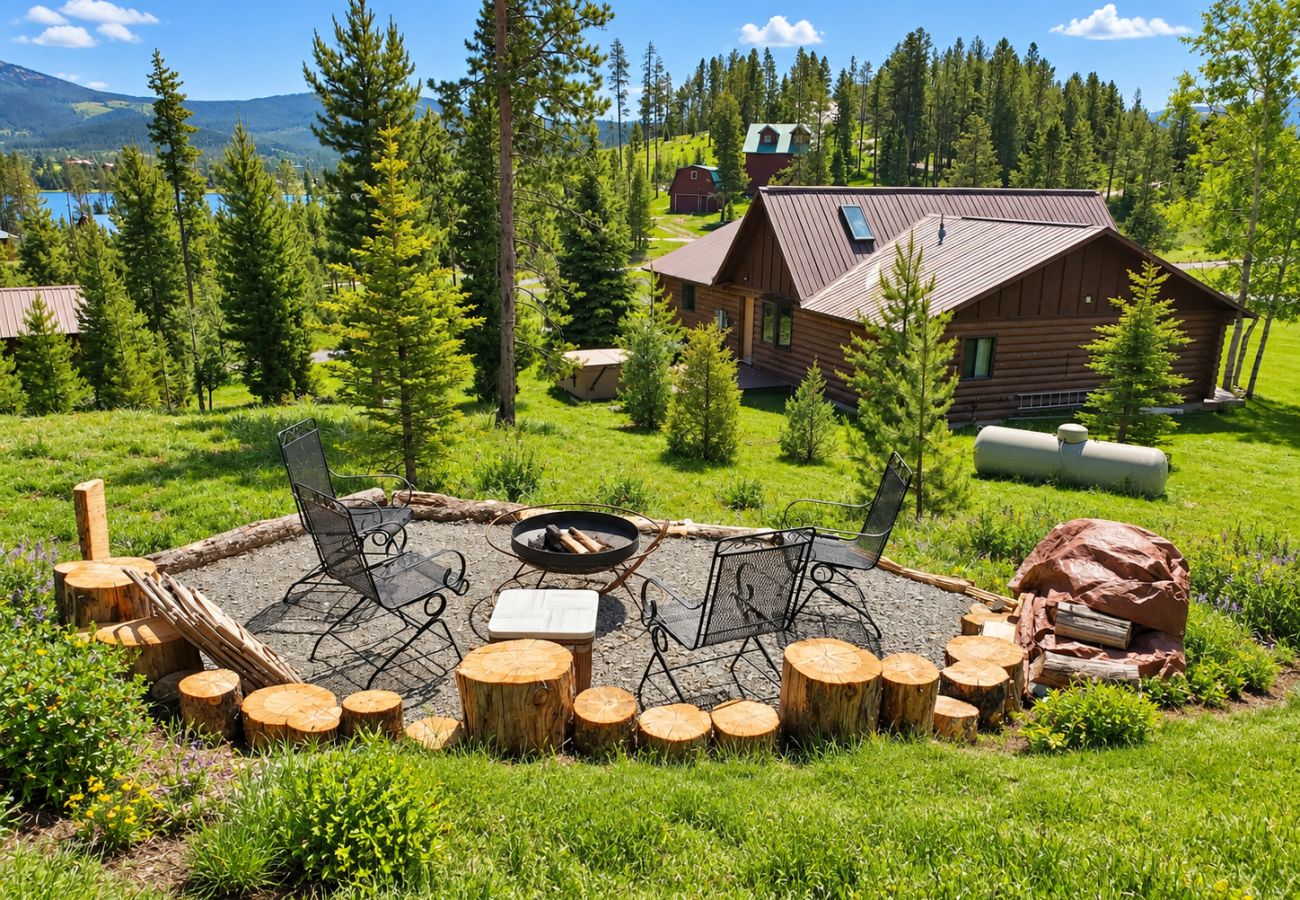 Cabin in Anaconda - Pintler View Cabin With Boat Dock!
