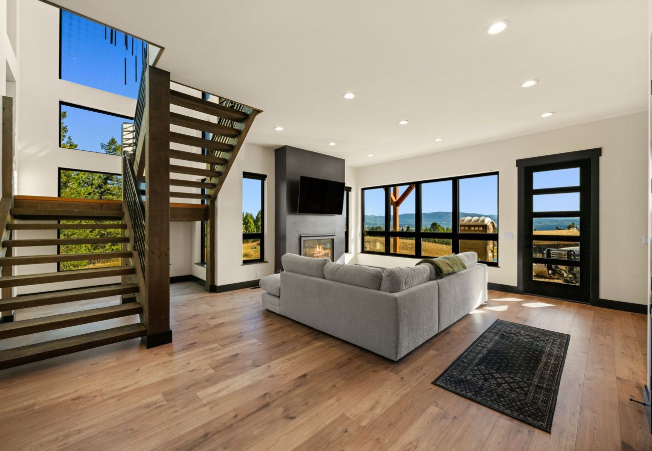 House in Anaconda - Lake & Pine Retreat at Georgetown Lake