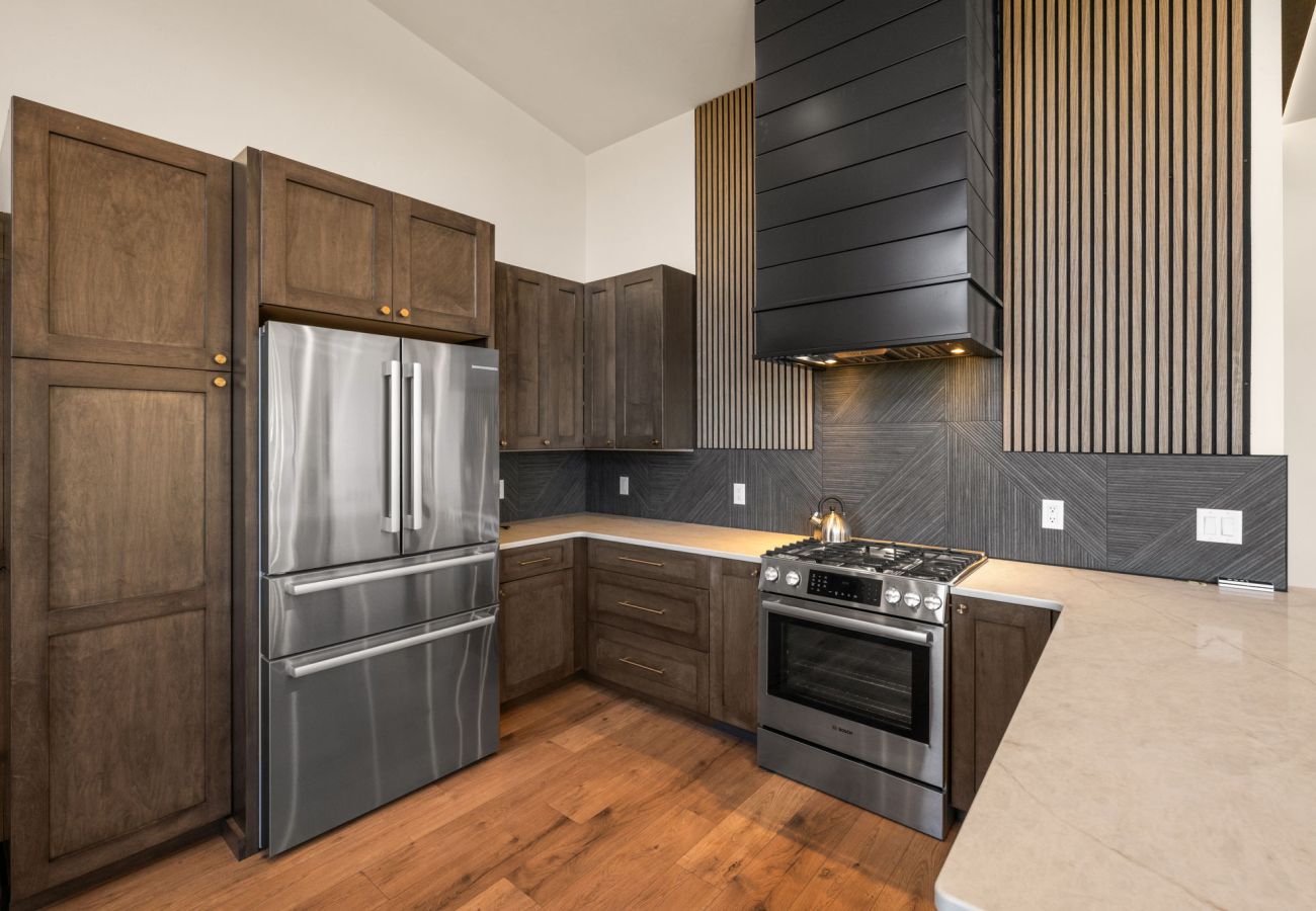House in Anaconda - Lake & Pine Retreat at Georgetown Lake
