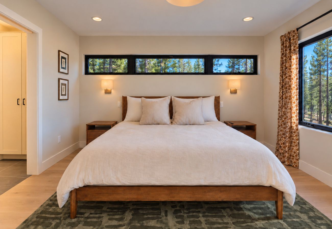 House in Anaconda - Powder & Pines Ski Retreat | 4 Miles to Disco!