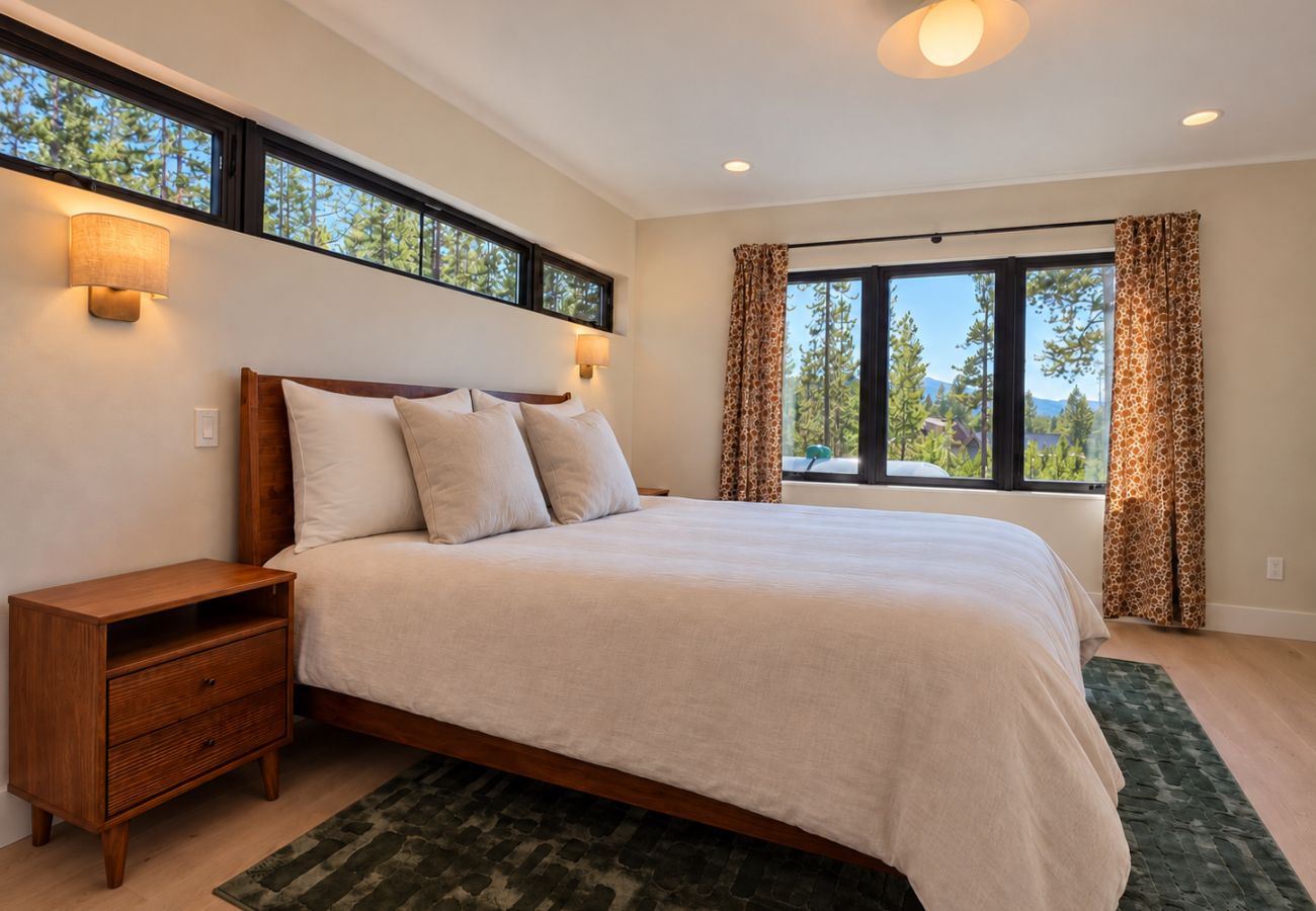 House in Anaconda - Powder & Pines Ski Retreat | 4 Miles to Disco!